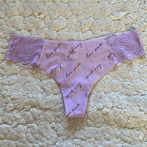PINK Victoria’s Secret lavender lace thong NWT